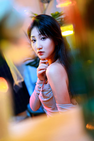 观看高清版日有毛无毛处骚逼