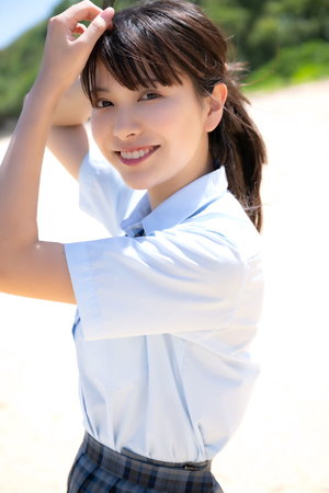 美国少女大人第一集免费