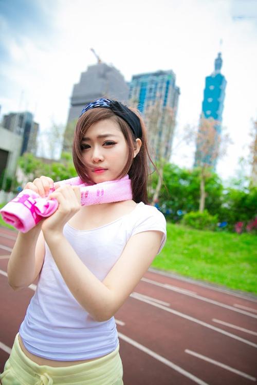 握住把玉势放里面h